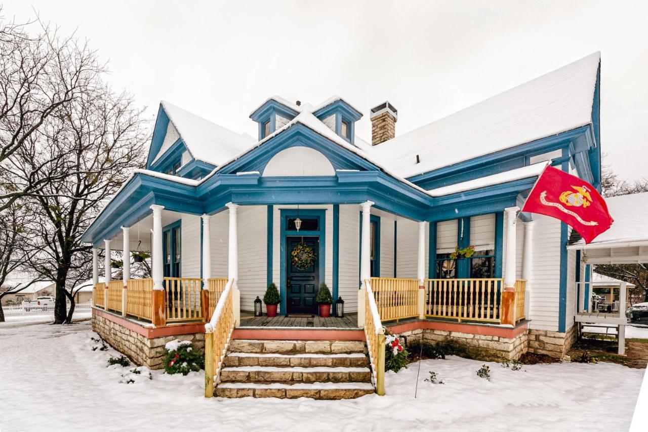 Blue Heron Bed And Breakfast On Lake Granbury Exterior photo